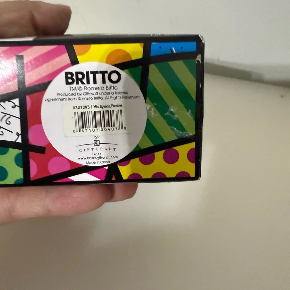 Romero Britto, "Precious" The Terrier mini figure - Picture 4 of 6